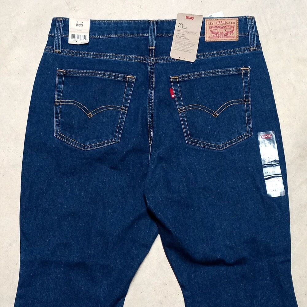 NWT Levi's 726 Flare Jeans Women's 31x30 Denim Bell Bottom High Rise Retro - Picture 2 of 13